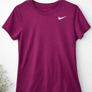 Nike Dri-Fit Athletic Tee Sz Small Pink Magenta Short Sleeve Workout Top